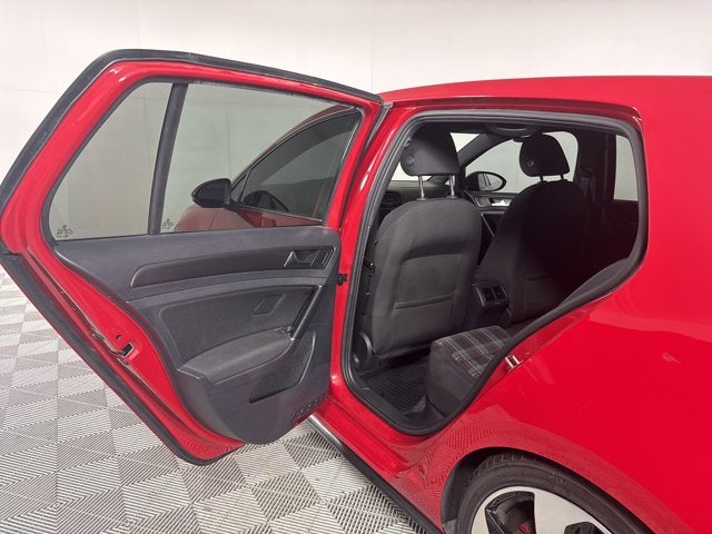 2019 Volkswagen Golf GTI S