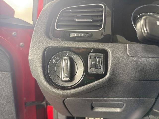 2019 Volkswagen Golf GTI S