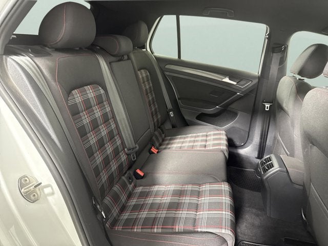2019 Volkswagen Golf GTI S