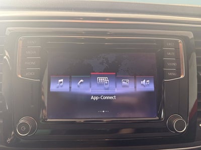 2017 Volkswagen Beetle 1.8T SE