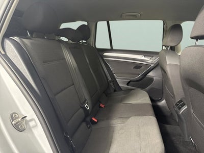 2019 Volkswagen Golf SportWagen S