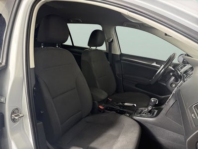 2019 Volkswagen Golf SportWagen S