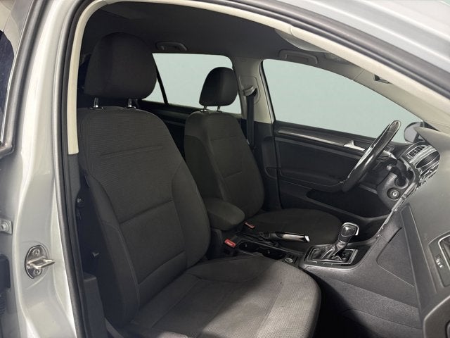 2019 Volkswagen Golf SportWagen S