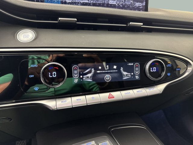 2025 Genesis GV70 2.5T