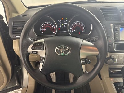2013 Toyota Highlander FWD 4dr V6 (Natl)