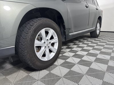 2013 Toyota Highlander FWD 4dr V6 (Natl)