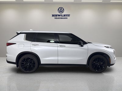2023 Mitsubishi Outlander SE Black Edition