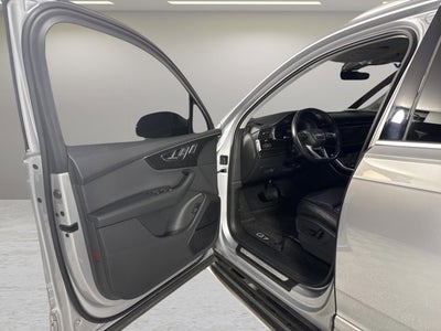 2021 Audi Q7 Premium Plus