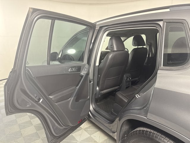 2016 Volkswagen Tiguan S