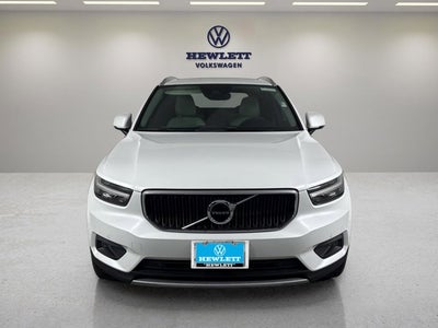 2021 Volvo XC40 Momentum