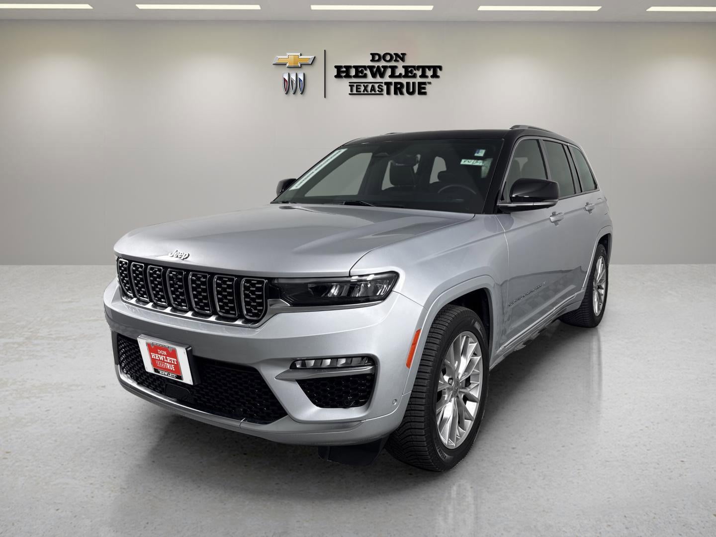 2022 Jeep Grand Cherokee Summit