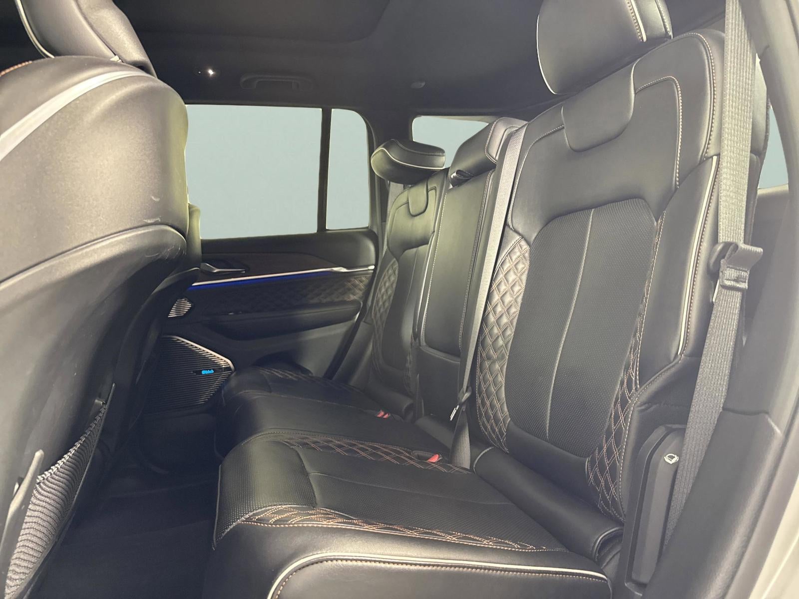 2022 Jeep Grand Cherokee Summit