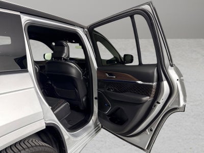 2022 Jeep Grand Cherokee Summit