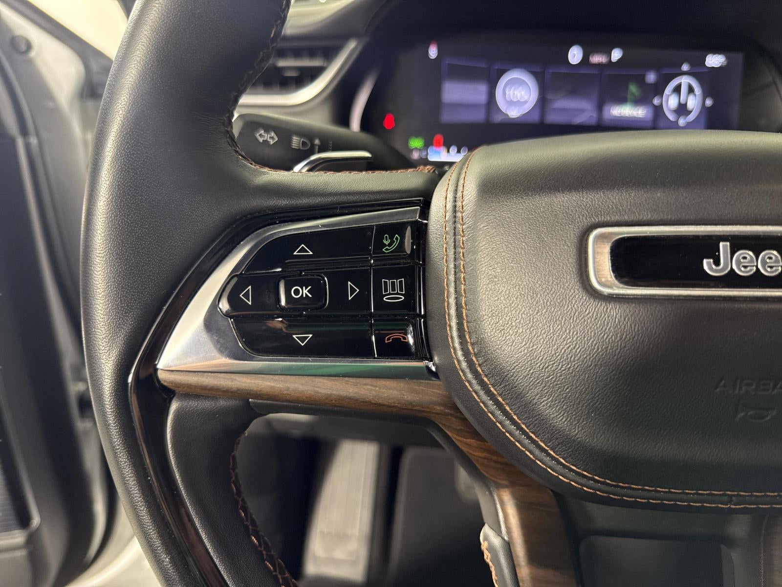 2022 Jeep Grand Cherokee Summit