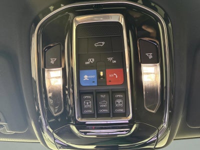 2022 Jeep Grand Cherokee Summit