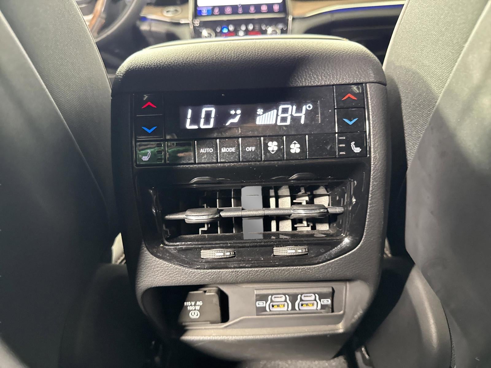 2022 Jeep Grand Cherokee Summit
