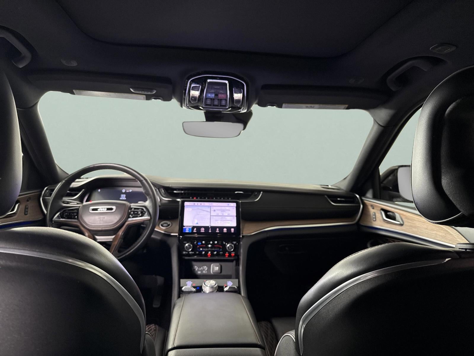 2022 Jeep Grand Cherokee Summit