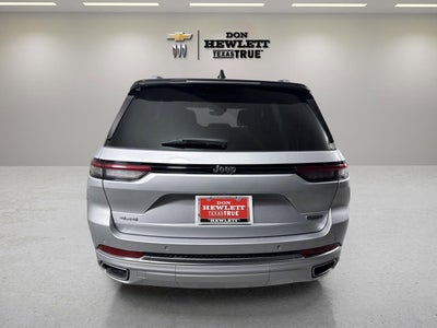 2022 Jeep Grand Cherokee Summit