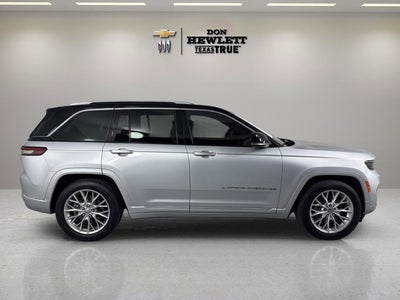 2022 Jeep Grand Cherokee Summit