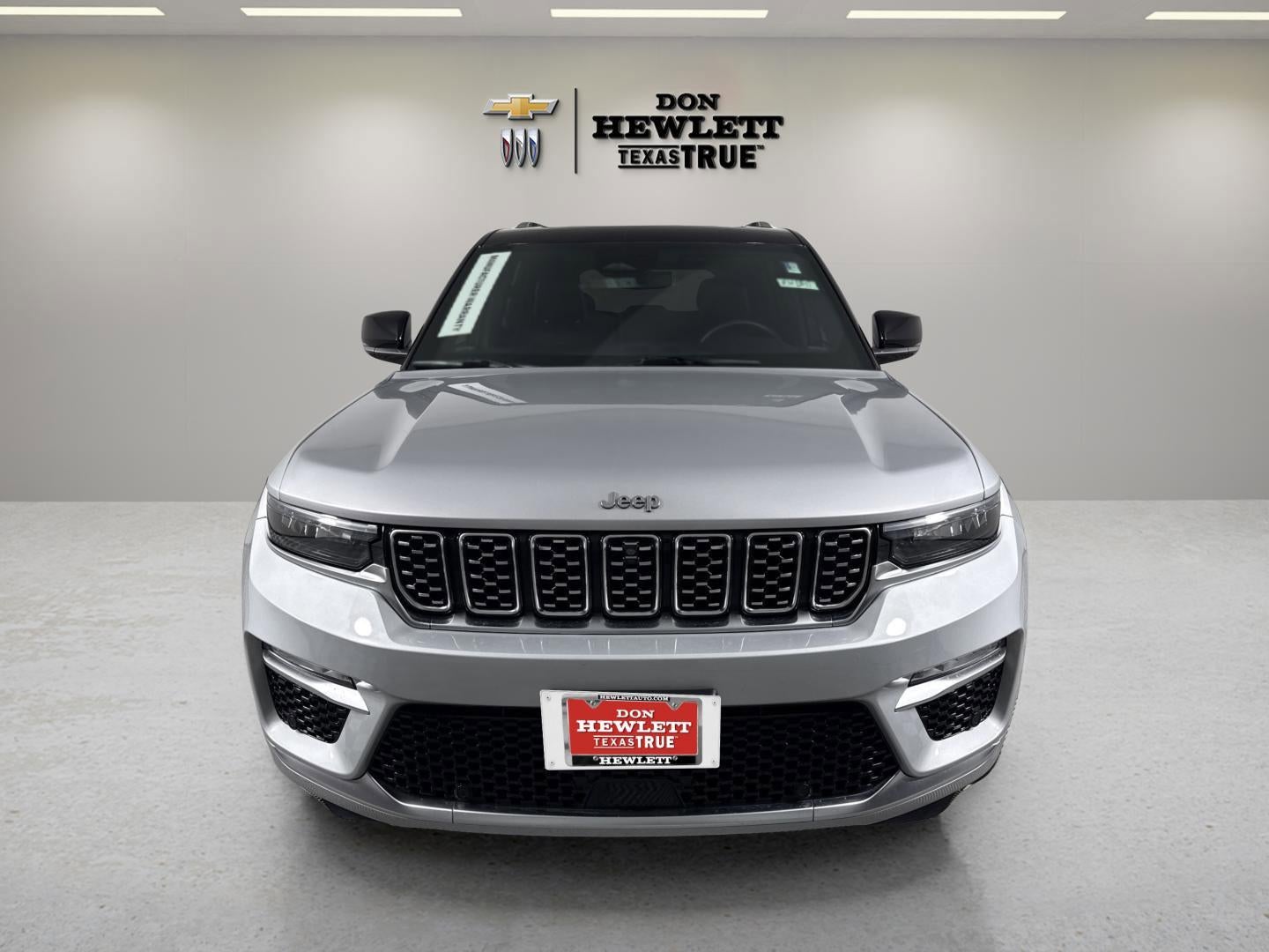 2022 Jeep Grand Cherokee Summit