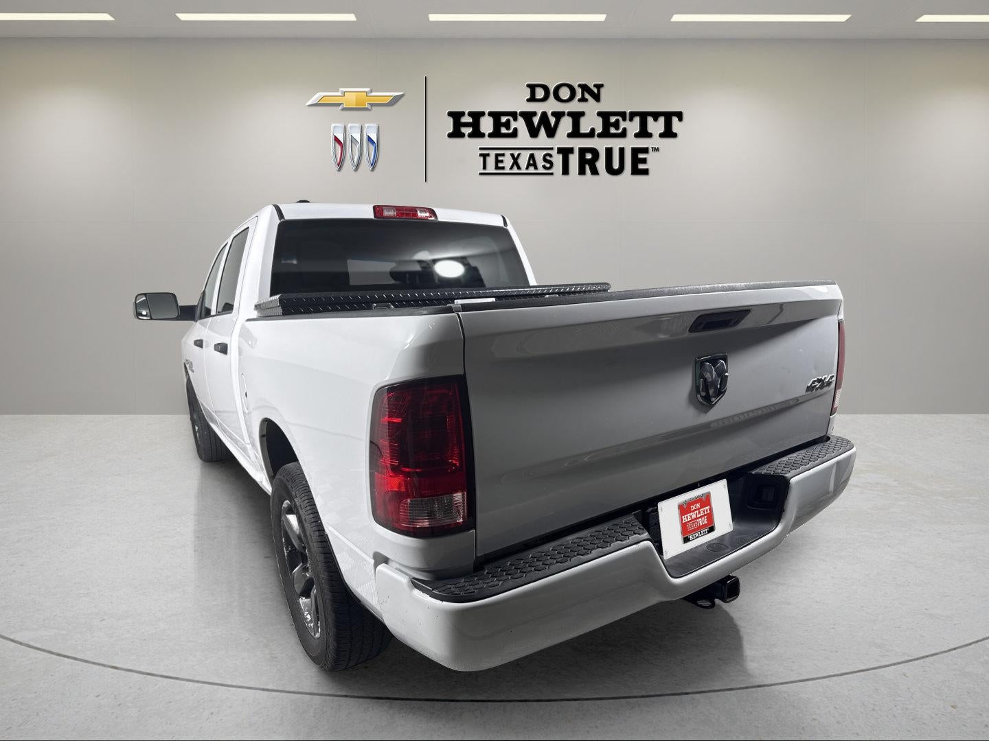 2018 RAM 1500 Tradesman Crew Cab 4x4 5'7" Box