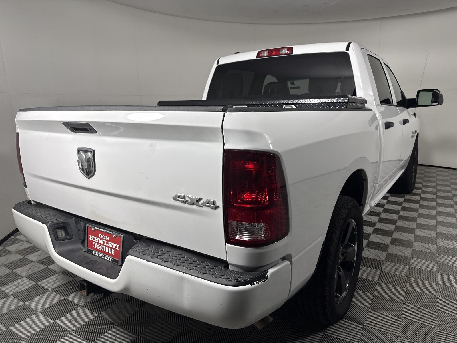 2018 RAM 1500 Tradesman Crew Cab 4x4 5'7" Box