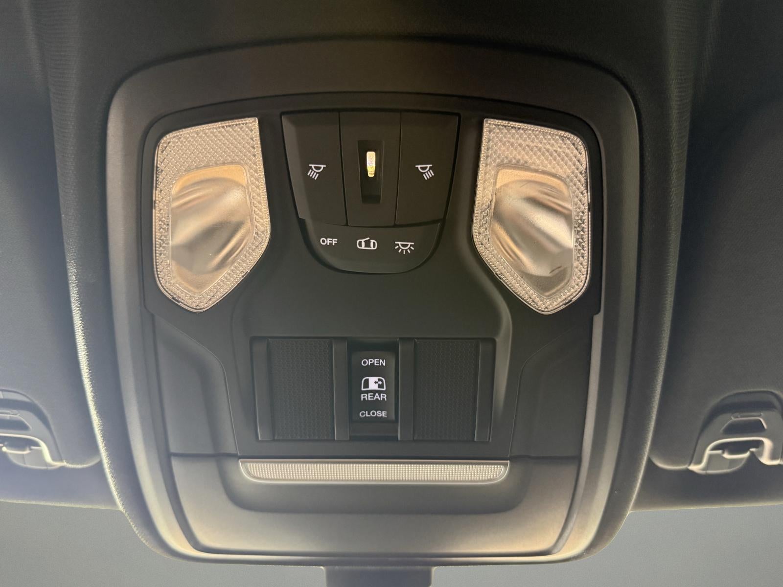 2020 RAM 1500 Lone Star Crew Cab 4x2 5'7" Box
