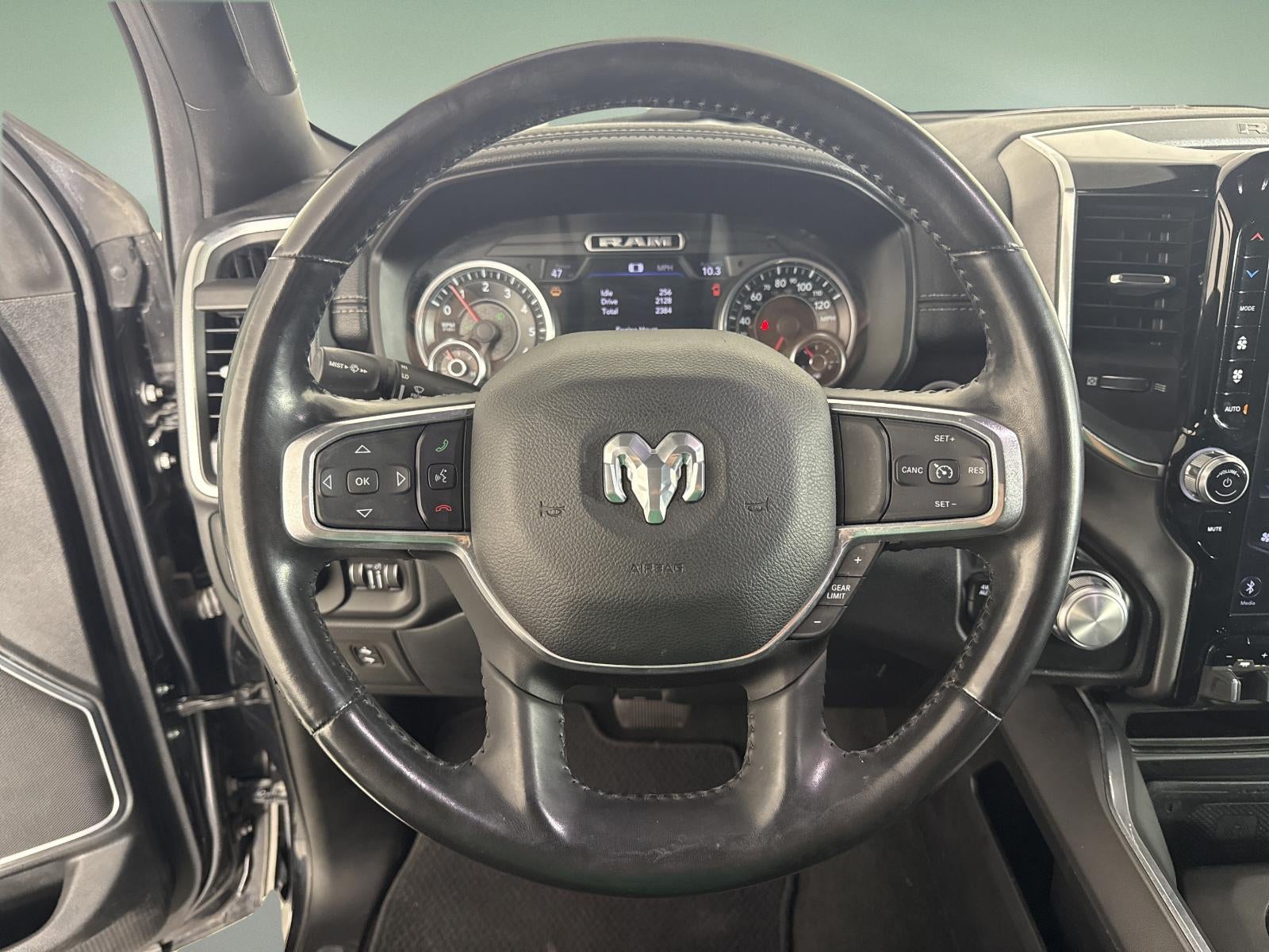 2021 RAM 1500 Laramie Crew Cab 4x4 5'7" Box
