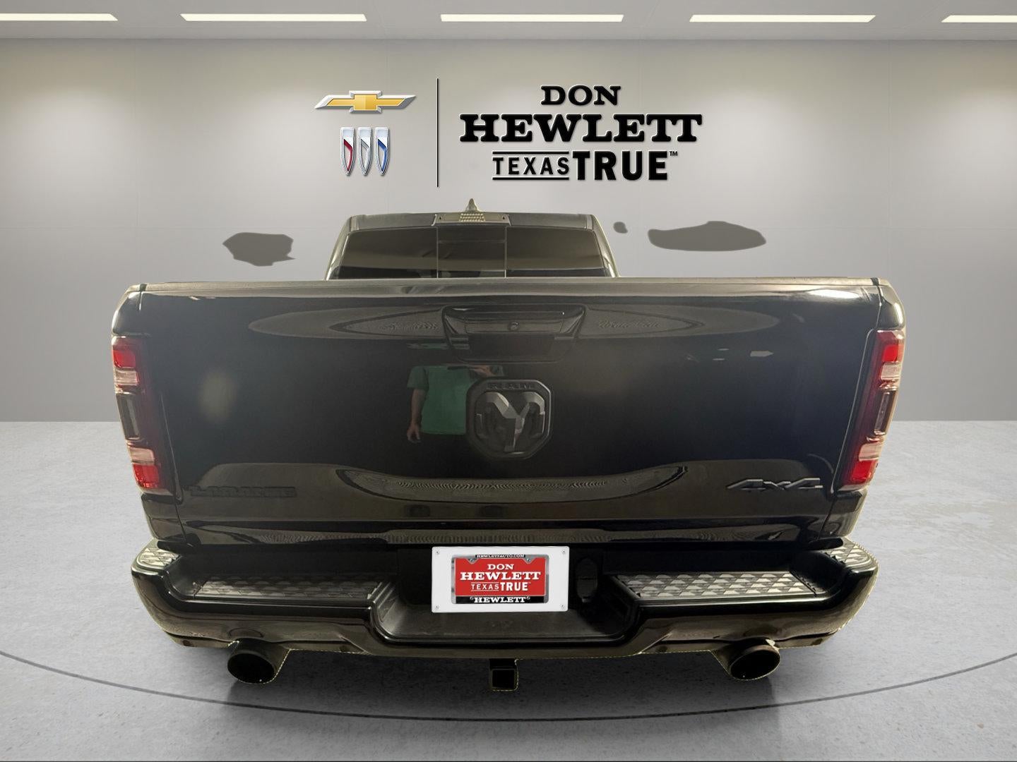 2021 RAM 1500 Laramie Crew Cab 4x4 5'7" Box