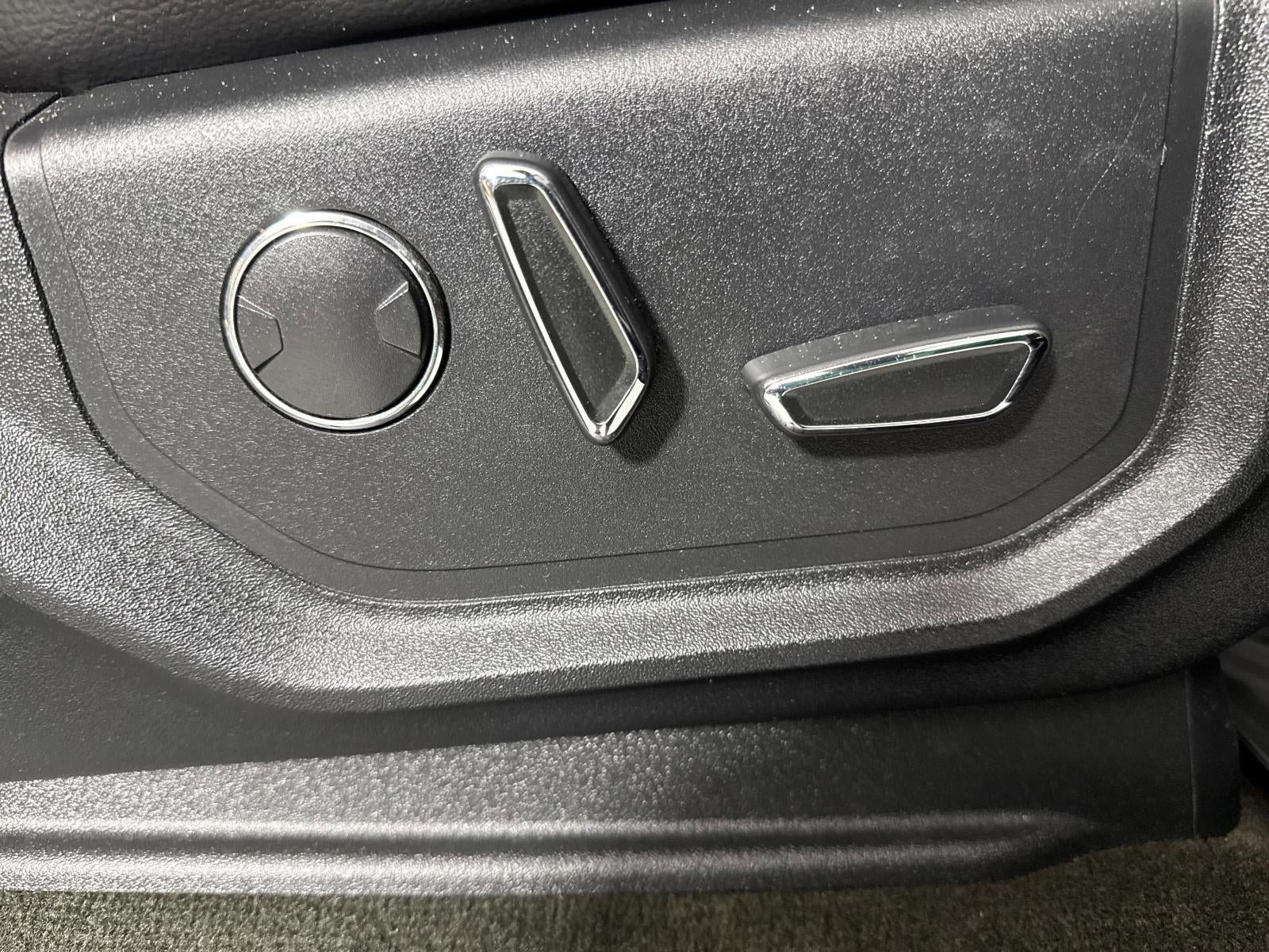 2017 Ford Super Duty F-350 DRW Lariat