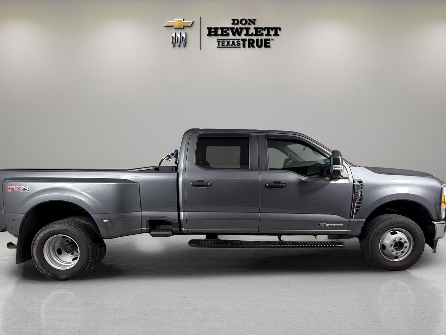 2023 Ford Super Duty F-350 DRW XL