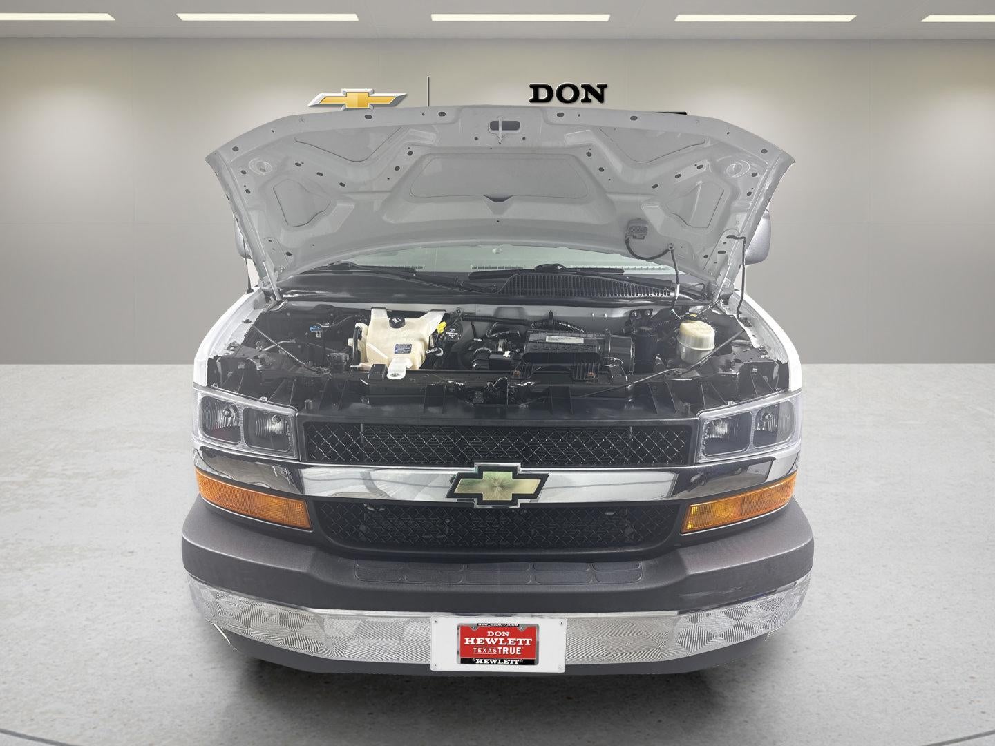 2017 Chevrolet Express Passenger 3500 LT