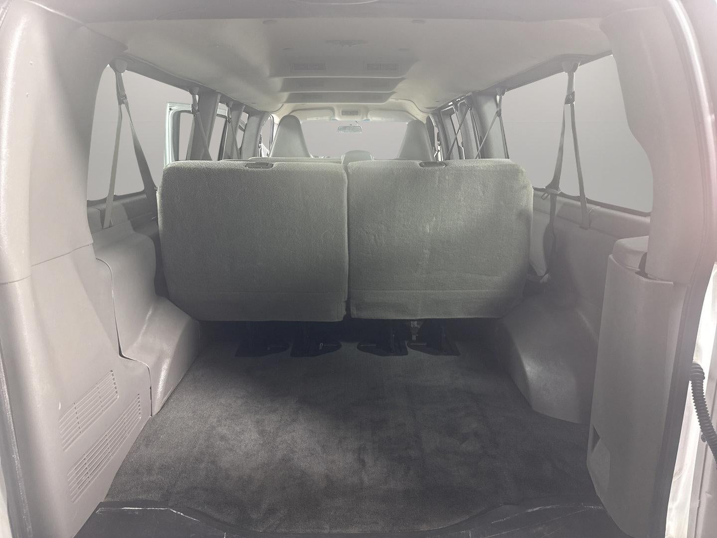 2017 Chevrolet Express Passenger 3500 LT