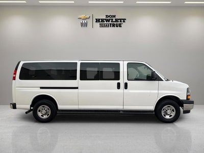 2023 Chevrolet Express Passenger 3500 1LT