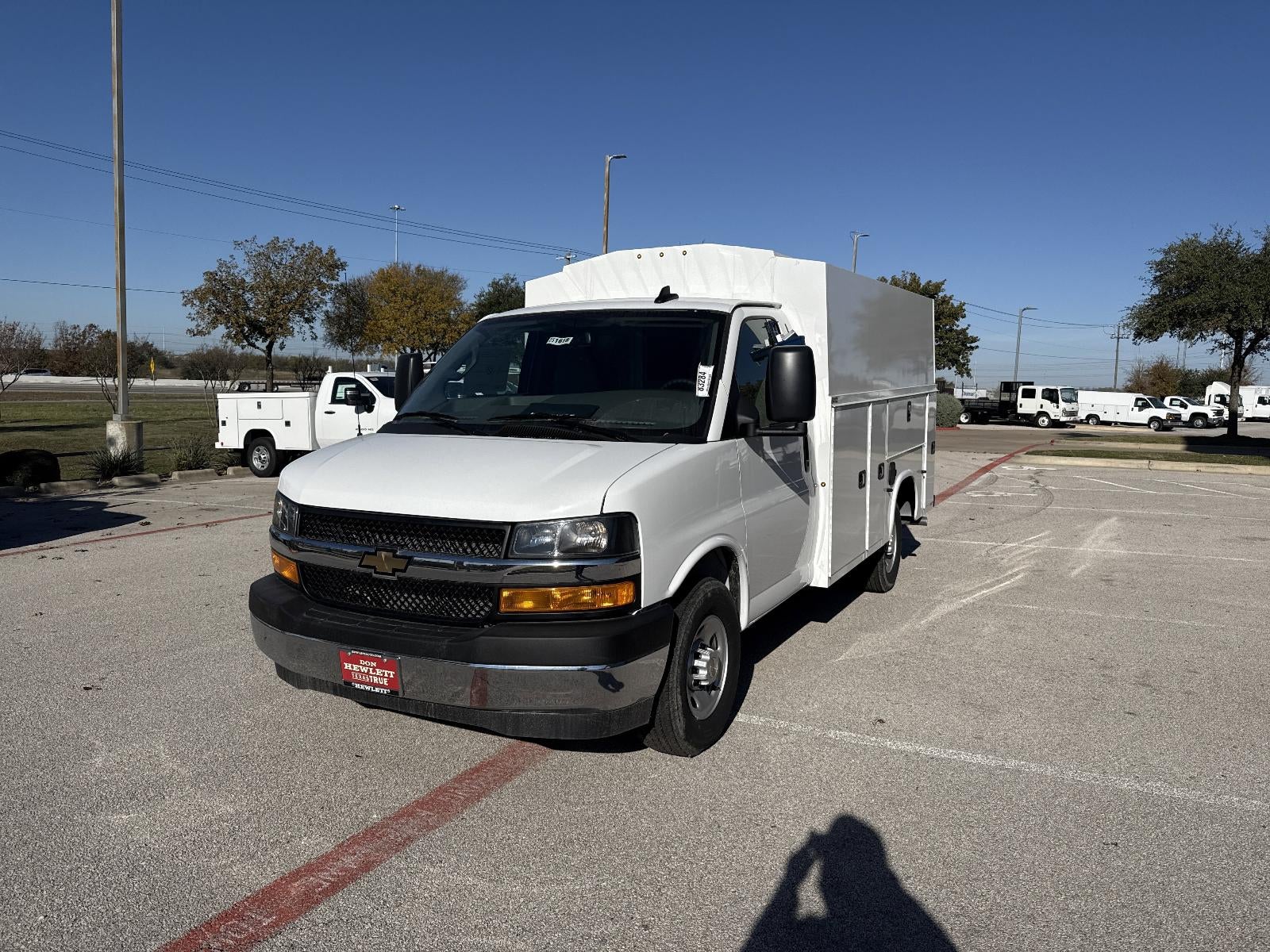 2025 Chevrolet Express Cutaway 3500 Base