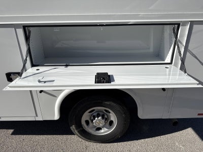 2025 Chevrolet Express Cutaway 3500 Base