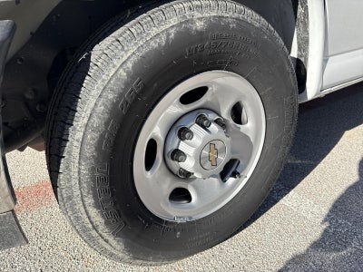 2025 Chevrolet Express Cutaway 3500 Base