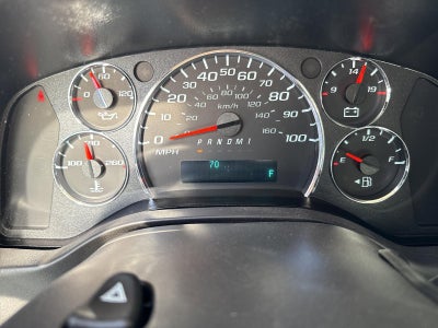 2025 Chevrolet Express Cutaway 3500 Base