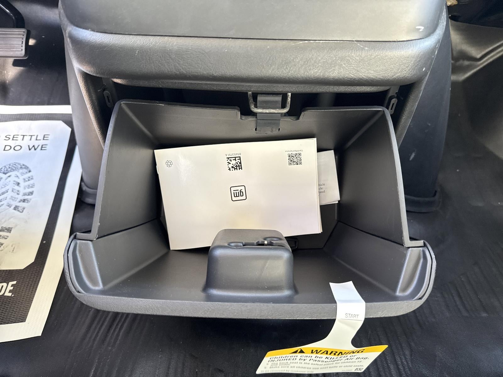 2025 Chevrolet Express Cutaway 3500 Base