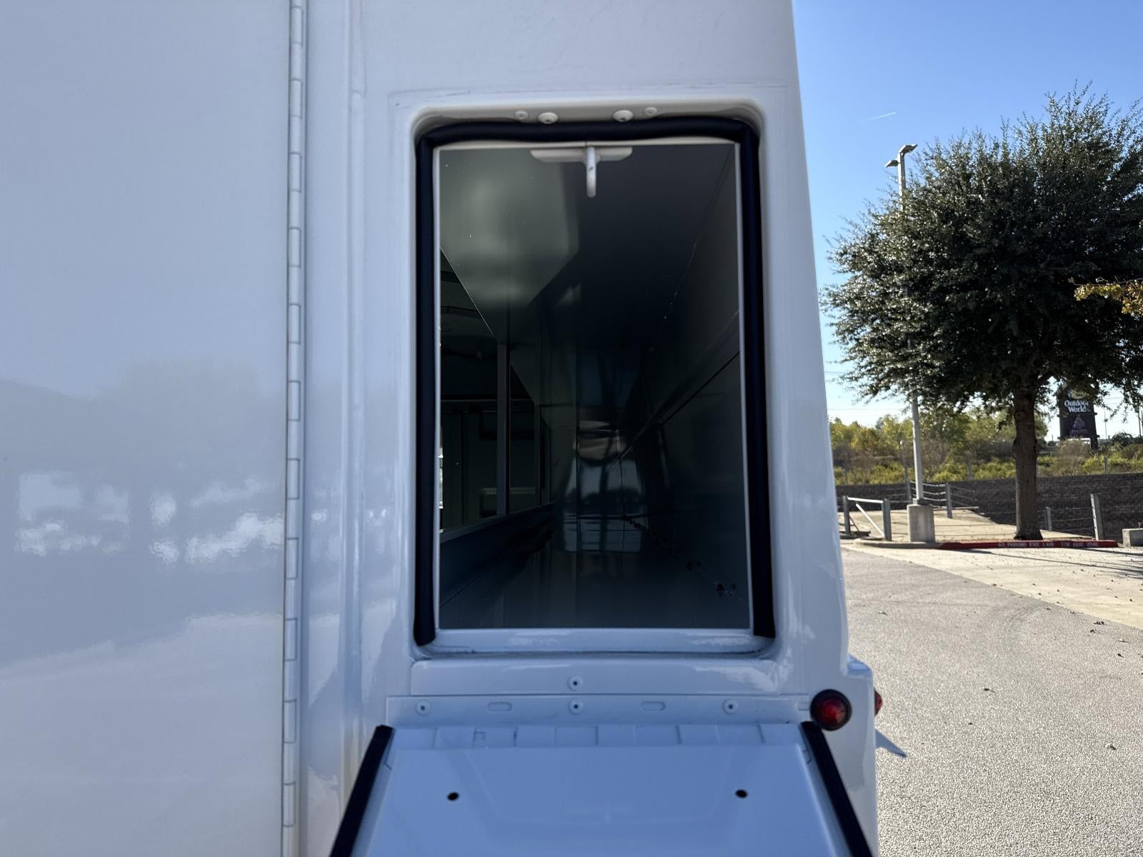 2025 Chevrolet Express Cutaway 3500 Base