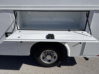 2025 Chevrolet Express Cutaway 3500 Base