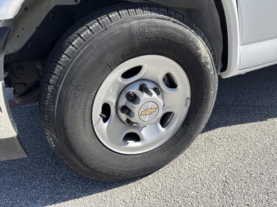 2025 Chevrolet Express Cutaway 3500 Base