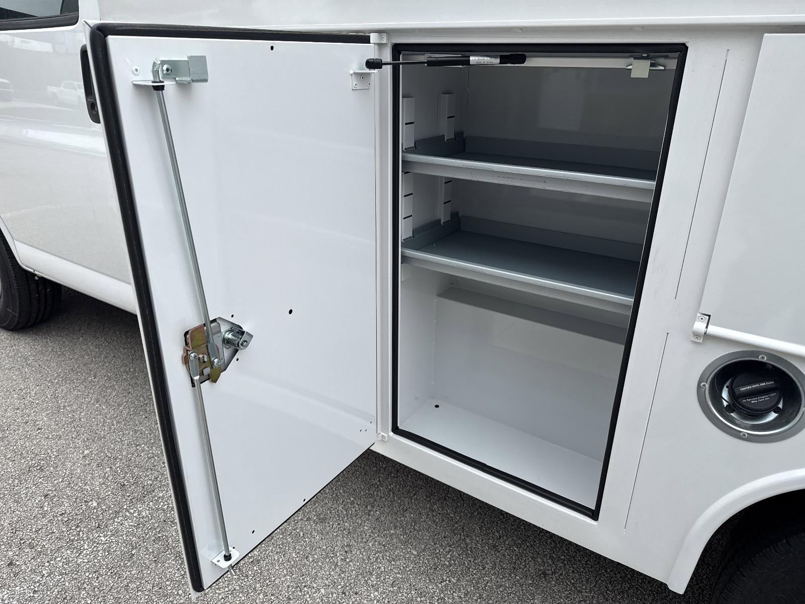 2025 Chevrolet Express Cutaway 3500 Base