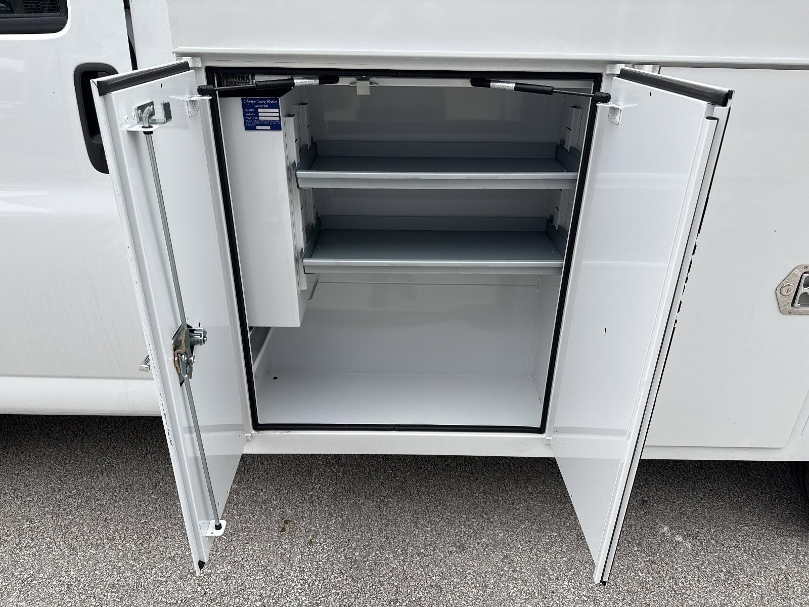 2025 Chevrolet Express Cutaway 3500 Base