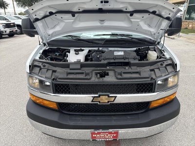 2025 Chevrolet Express Cutaway 3500 Base