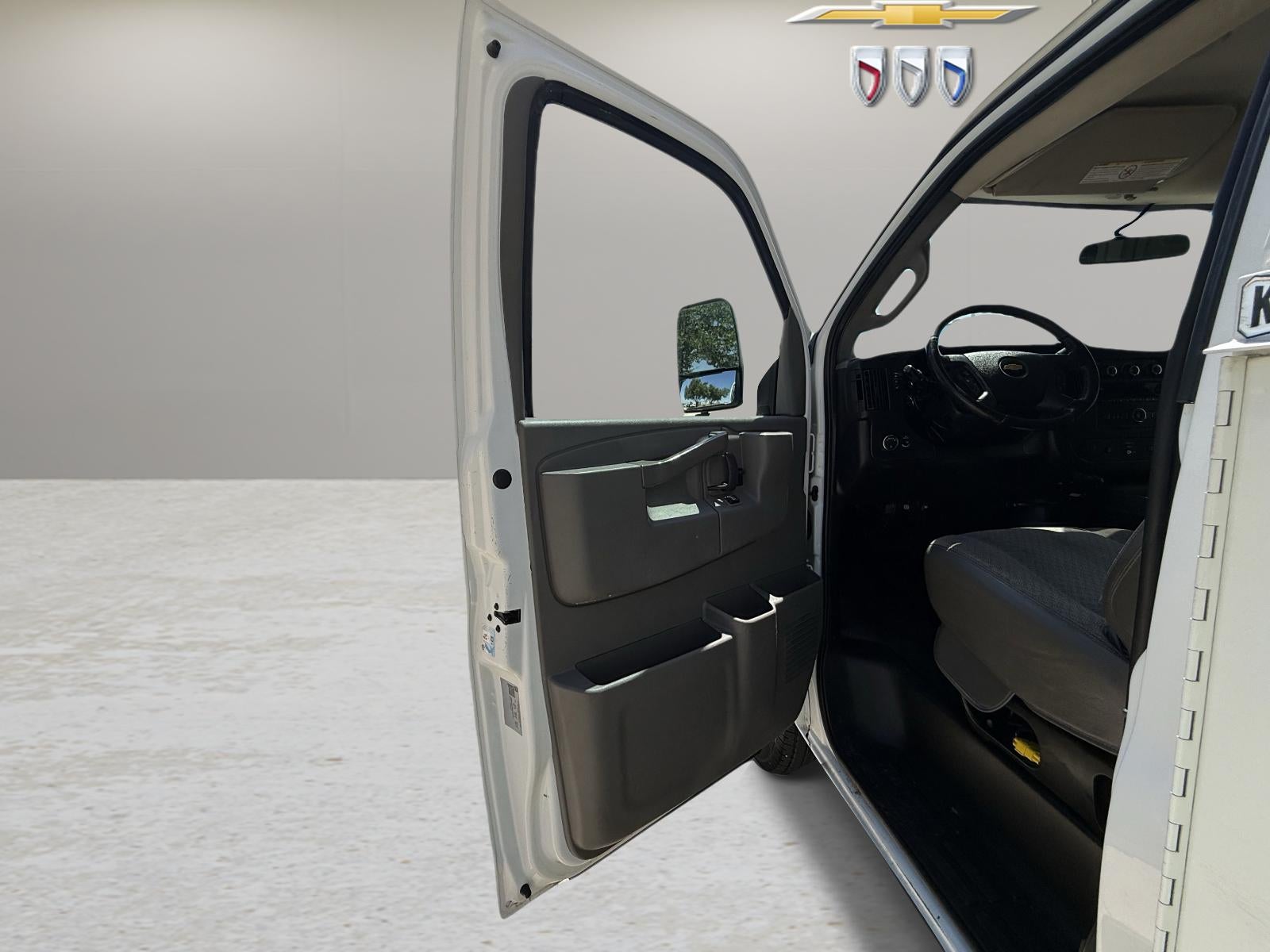 2021 Chevrolet Express Cutaway 3500 Van 139"