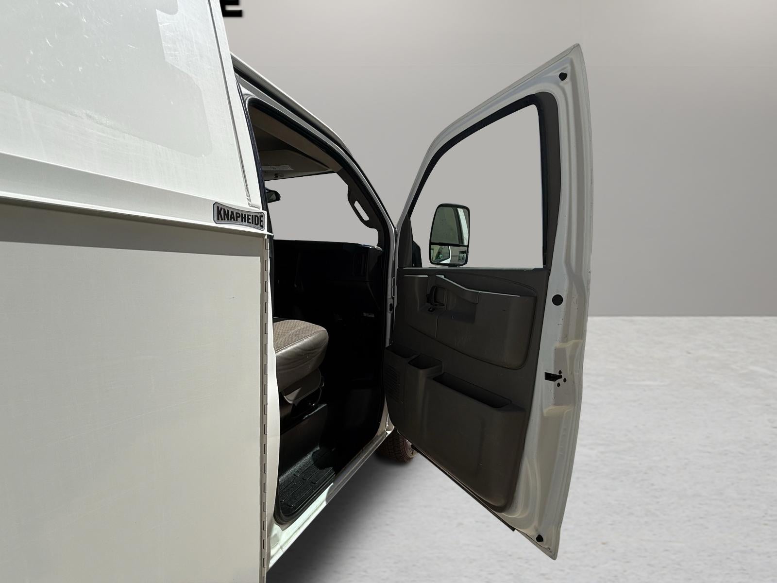 2021 Chevrolet Express Cutaway 3500 Van 139"