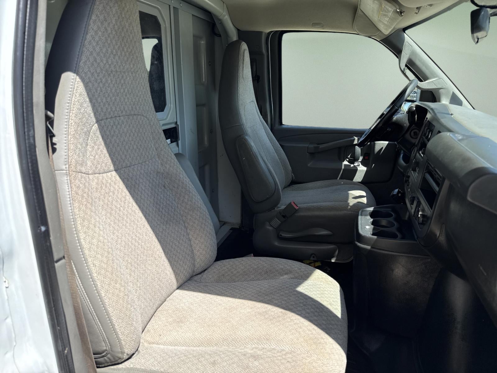 2021 Chevrolet Express Cutaway 3500 Van 139"