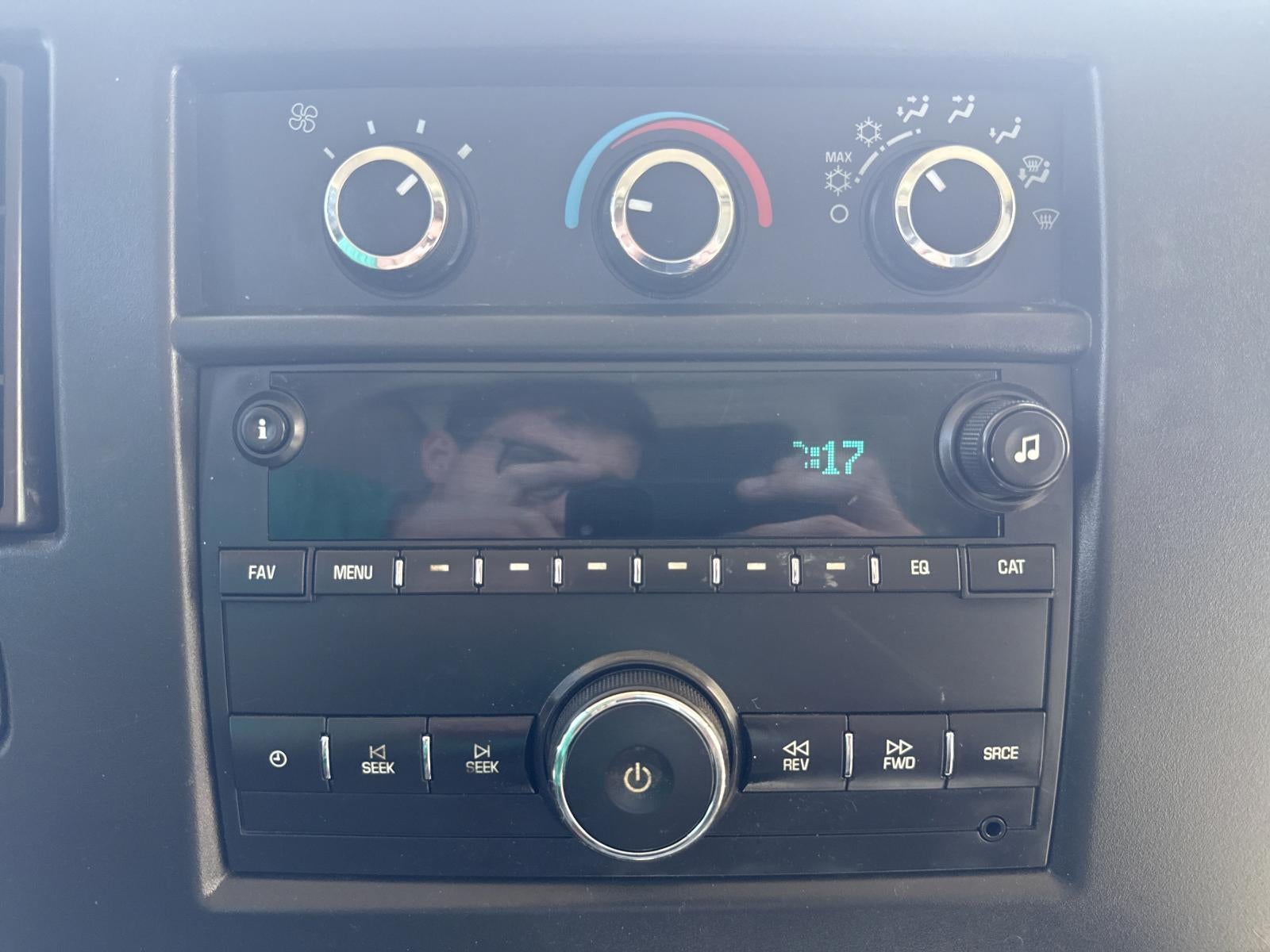 2021 Chevrolet Express Cutaway 3500 Van 139"