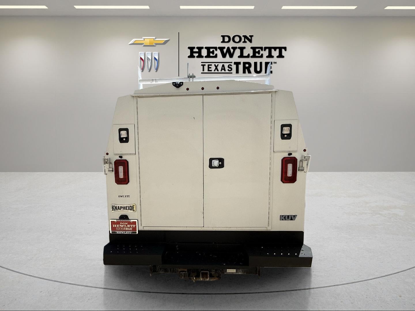 2021 Chevrolet Express Cutaway 3500 Van 139"